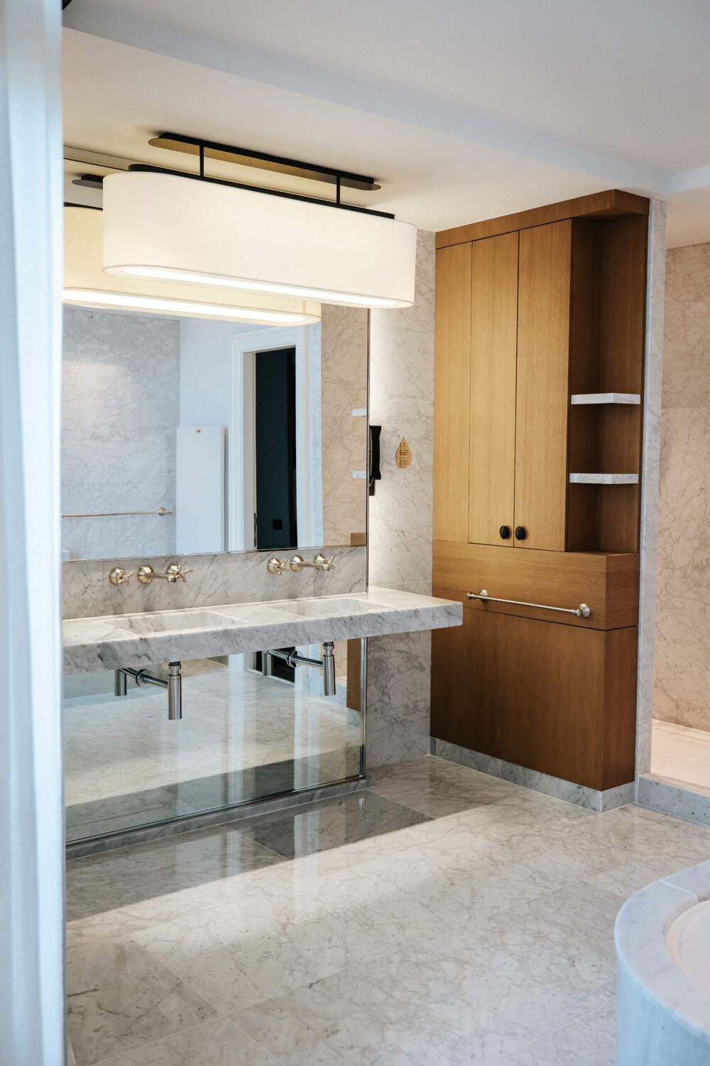 Photo d'une salle de bain rénovée par l'entreprise PC MARBRE